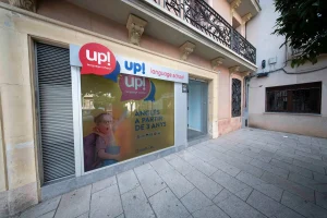 up-language-school-by-hiberno-academia-de-ingles-en-terrassa-95
